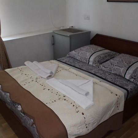 Hotel 21 На Удачу Rustavi  Esterno foto