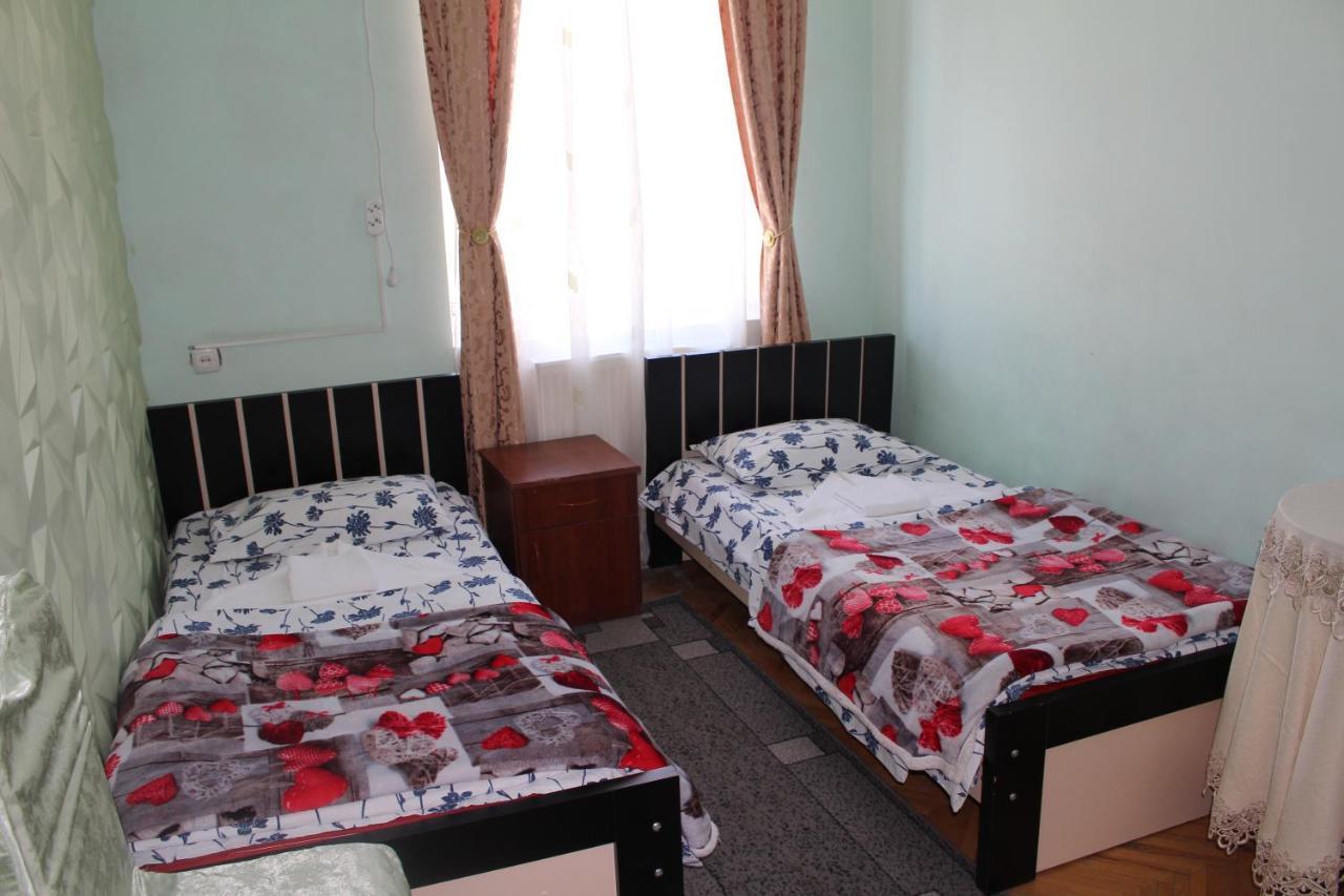 Hotel 21 На Удачу Rustavi  Esterno foto