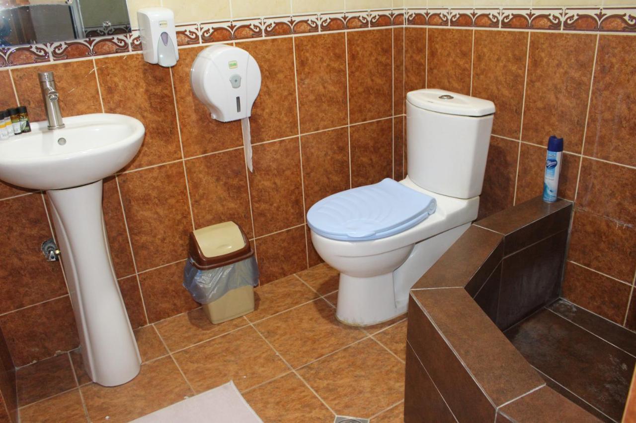 Hotel 21 На Удачу Rustavi  Esterno foto